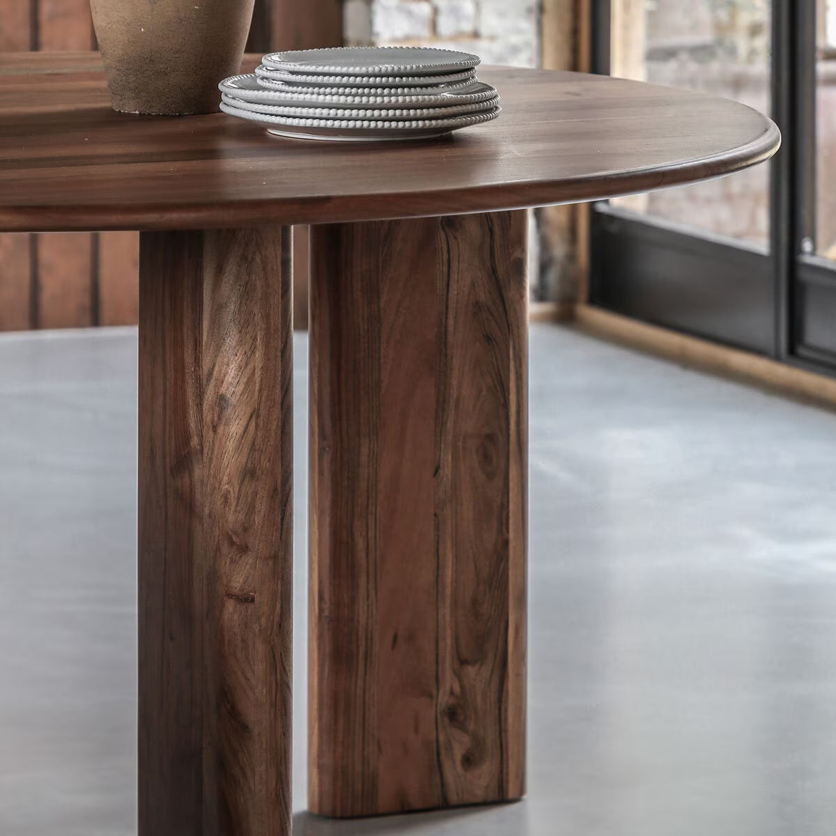Borden Acacia round Dining Table, Seats 4