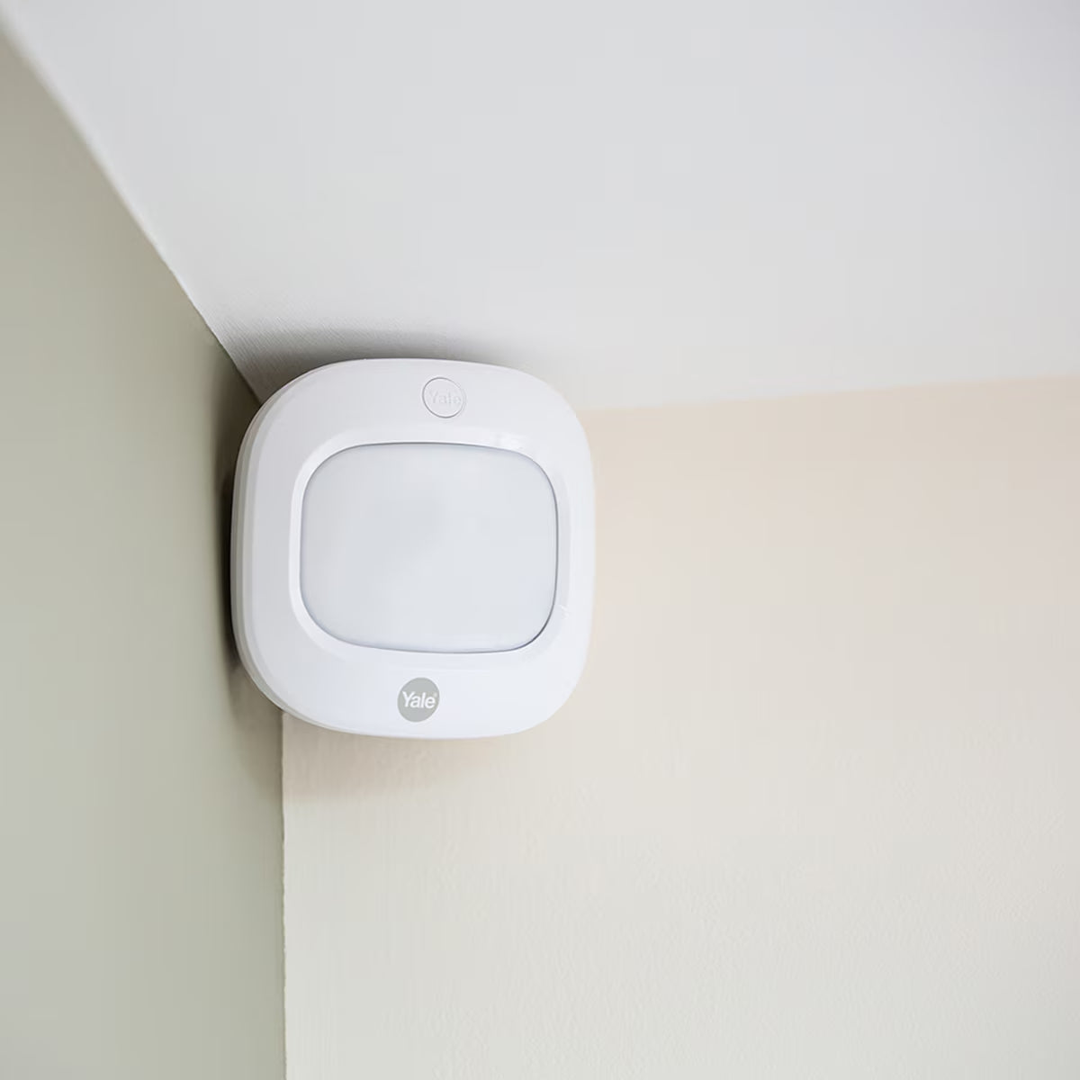 IA-320 10Pc Sync Smart Home Alarm with X4 Motion Sensors and X3 Window/Door Sensors